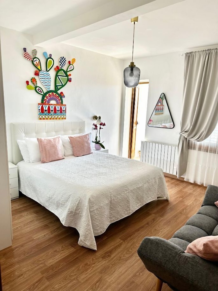 Superior Triple Room photo 2