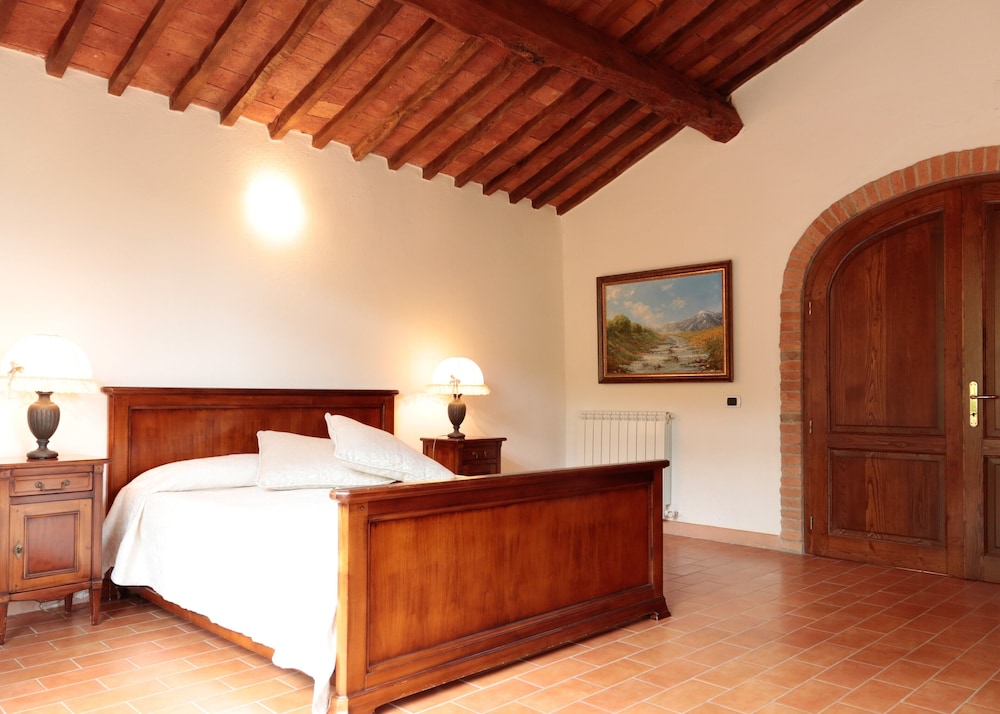 Deluxe Double or Twin Room photo 1