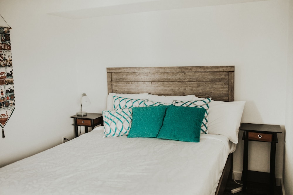 Deluxe Room, 1 Queen Bed With Sofa Bed, Ocean View photo 3