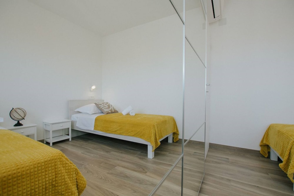 Apartment (Superior Two Bedroom Apartment (Mila))