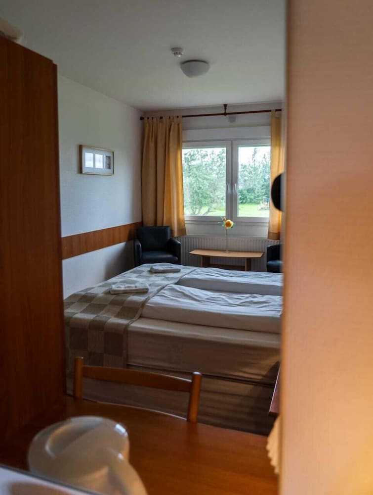Standard Double or Twin Room, Private Bathroom - Photo 2