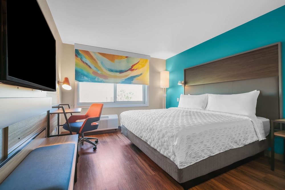 Room, 1 King Bed - Photo 1