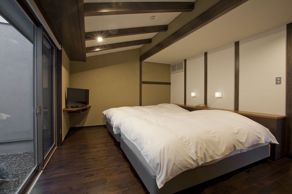 [Club Lounge Access] Antique Villa 4 Beds photo 3