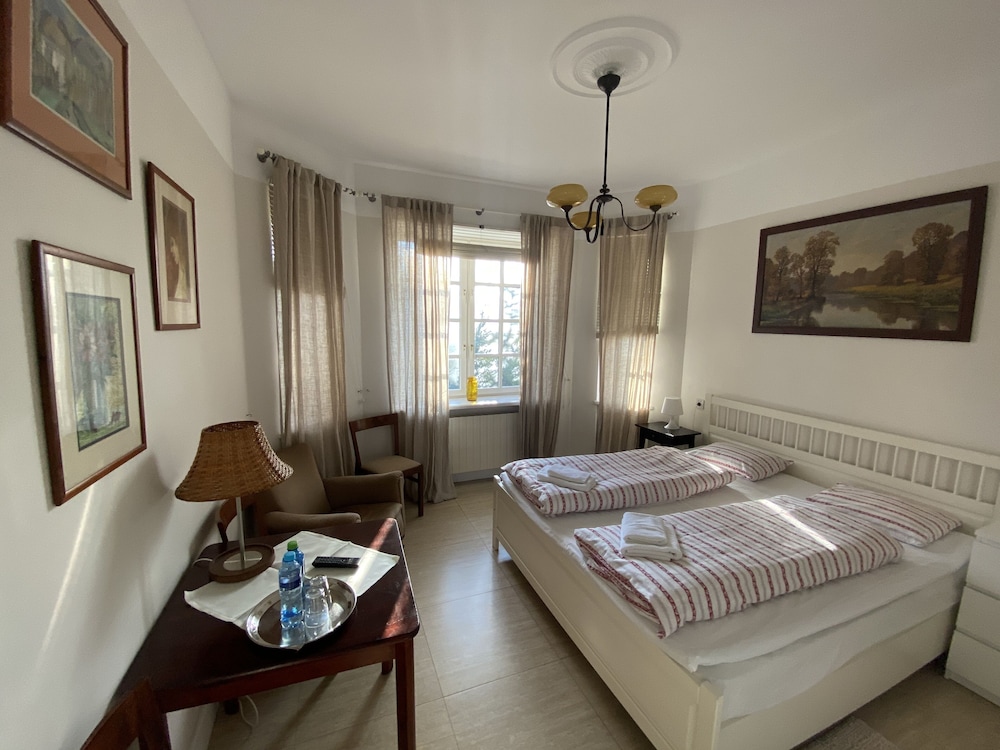Double Room - Photo 1
