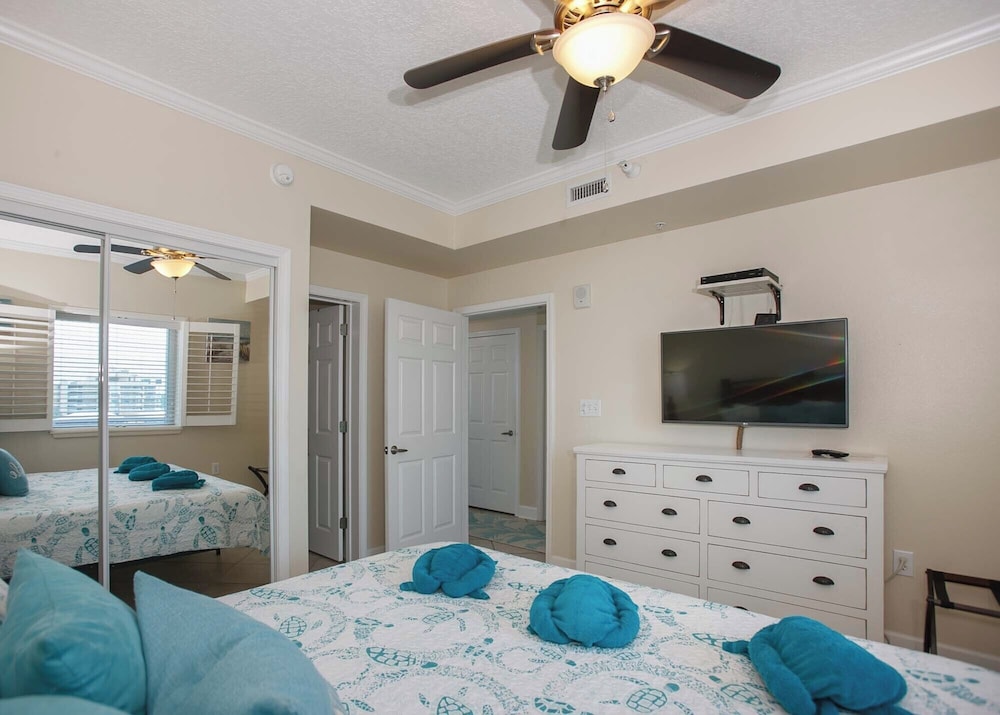 Condo, 2 Bedrooms, Balcony, Ocean View (505) photo 2