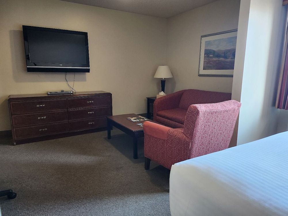 Deluxe Room - Photo 6
