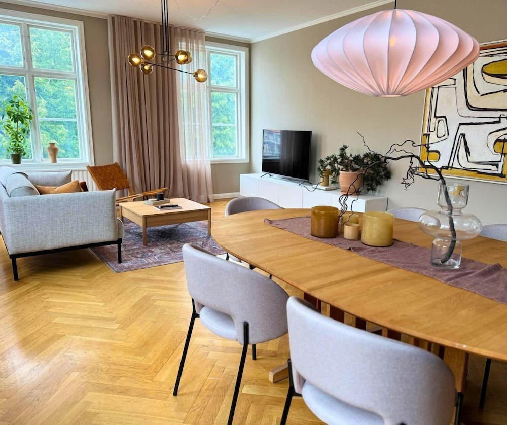 Family Apartment, Multiple Beds, Non Smoking, Private Bathroom (External Building) photo 1