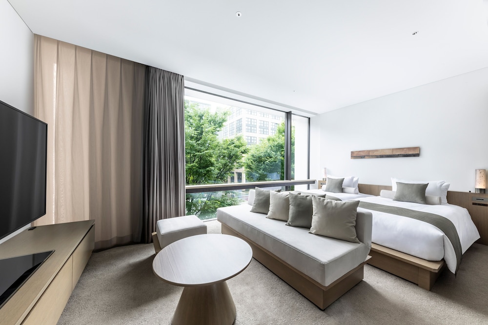 Deluxe Twin Room, Non Smoking (with Lounge Access) - Photo 1