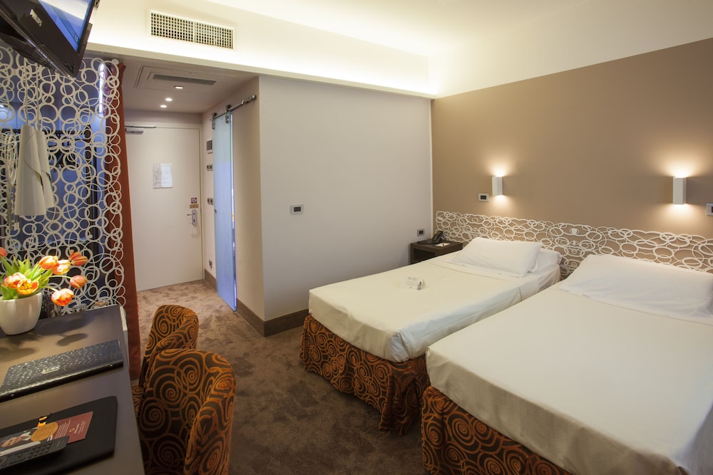 Superior Double or Twin with Sofa Bed