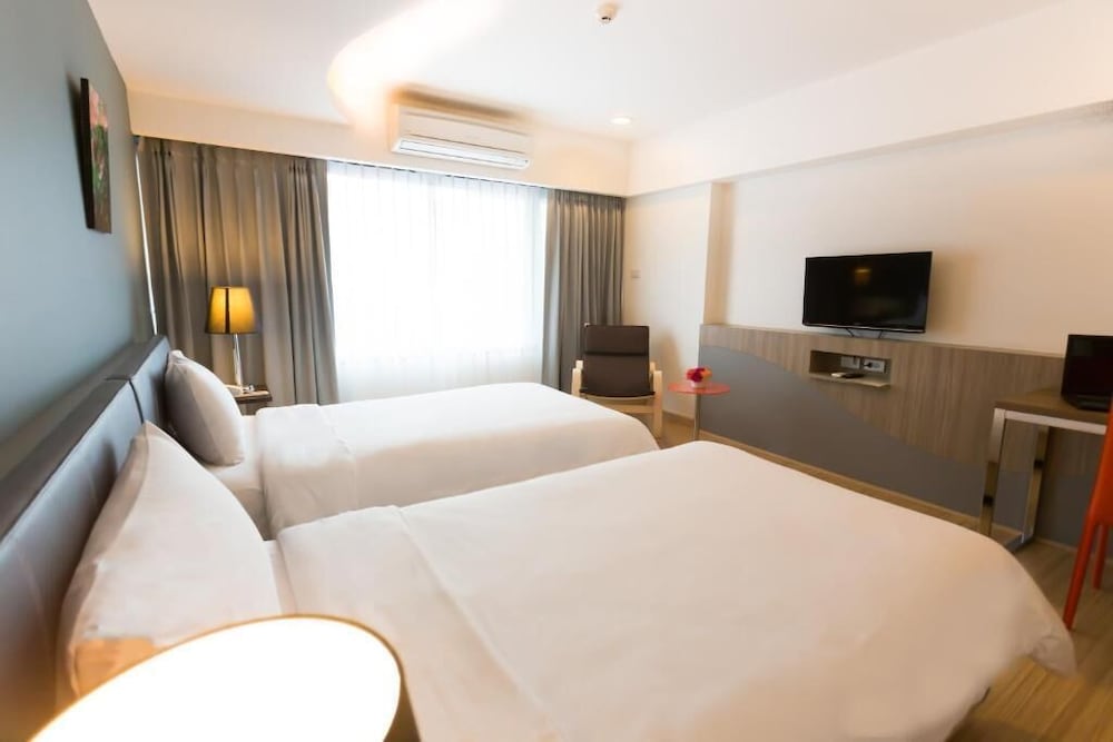 Deluxe Triple Room photo 2