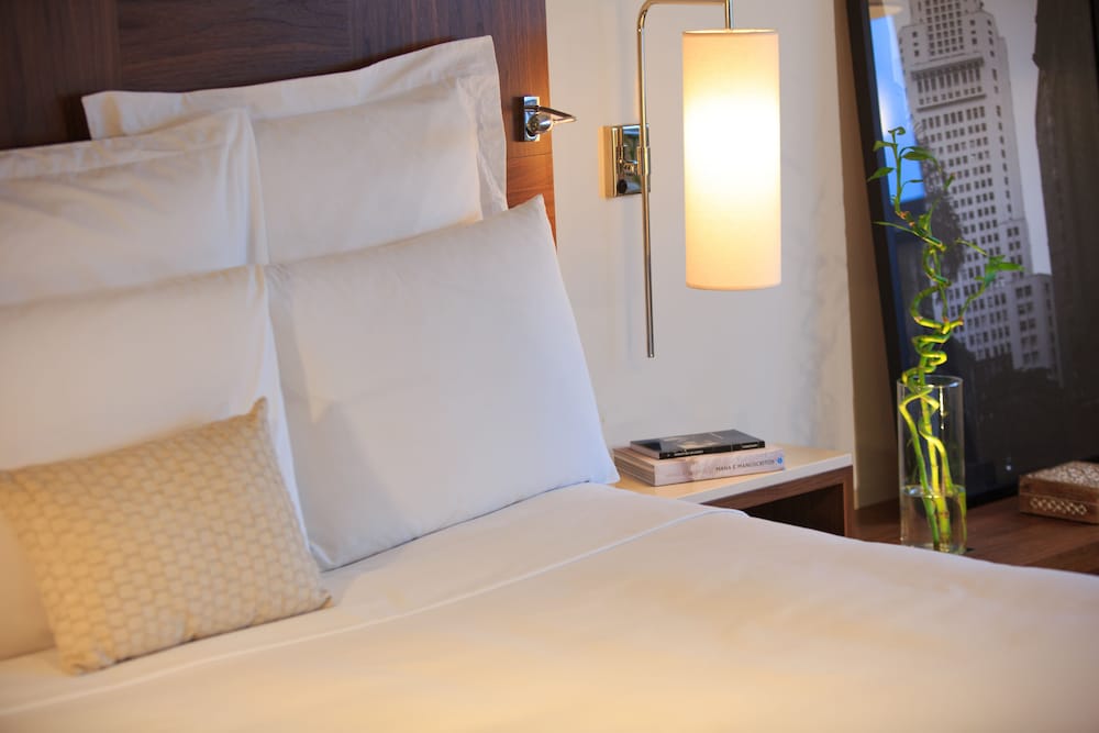 Club Room, 1 King Bed