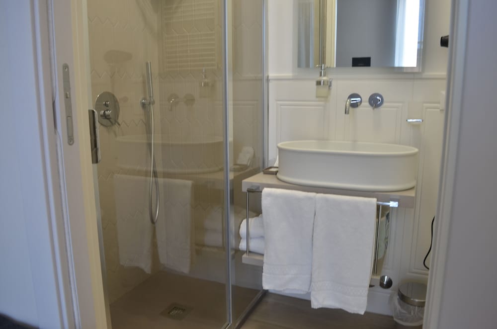 Double or Twin Room photo 3