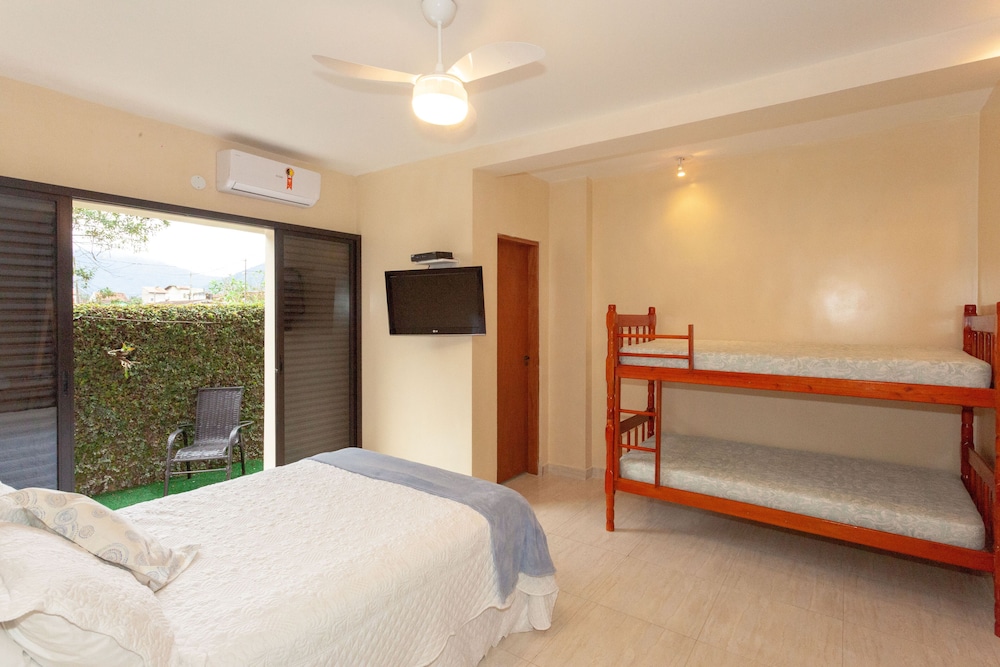 Comfort Quadruple Room, 1 Bedroom, Ensuite, Garden Area photo 3