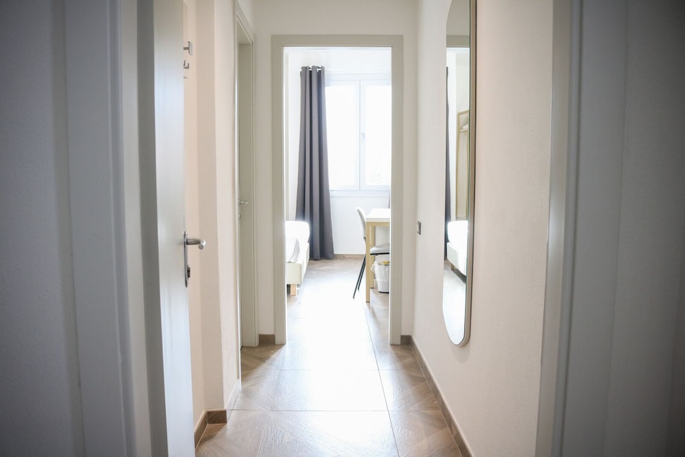 Standard Double Room - Photo 12