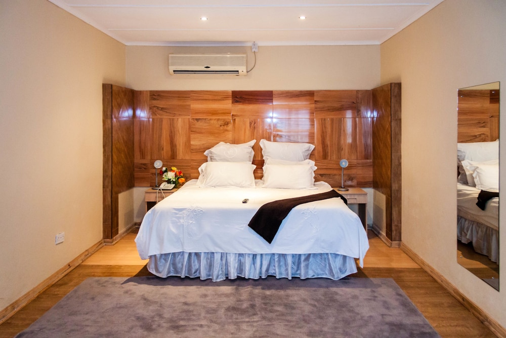 Executive Room photo 1