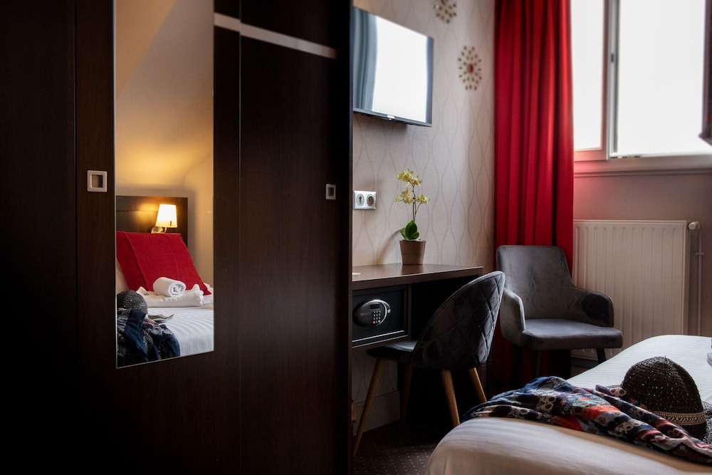 Standard Double Room photo 2