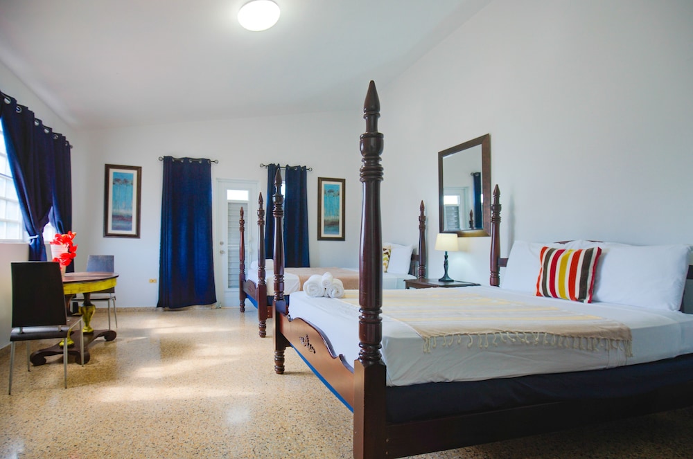 Valero Room 1 photo 2