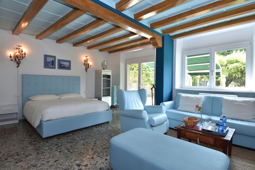 Superior Suite, Garden View (Michelangelo) photo 1
