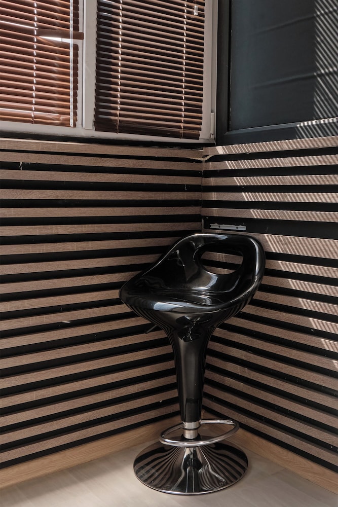 Premium Studio Suite photo 2