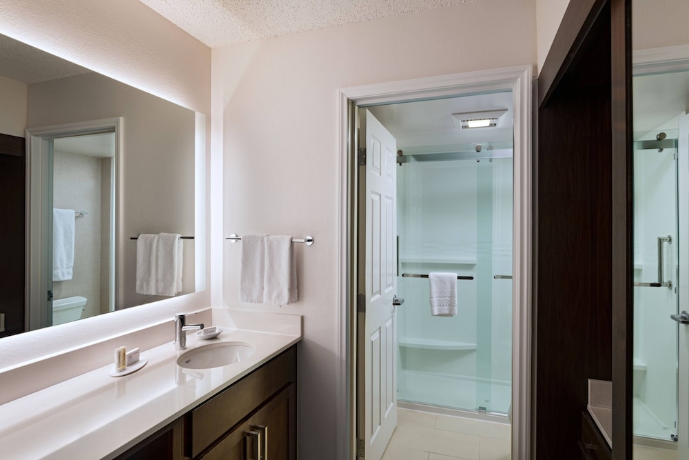 Suite, 2 Bedrooms, Fireplace