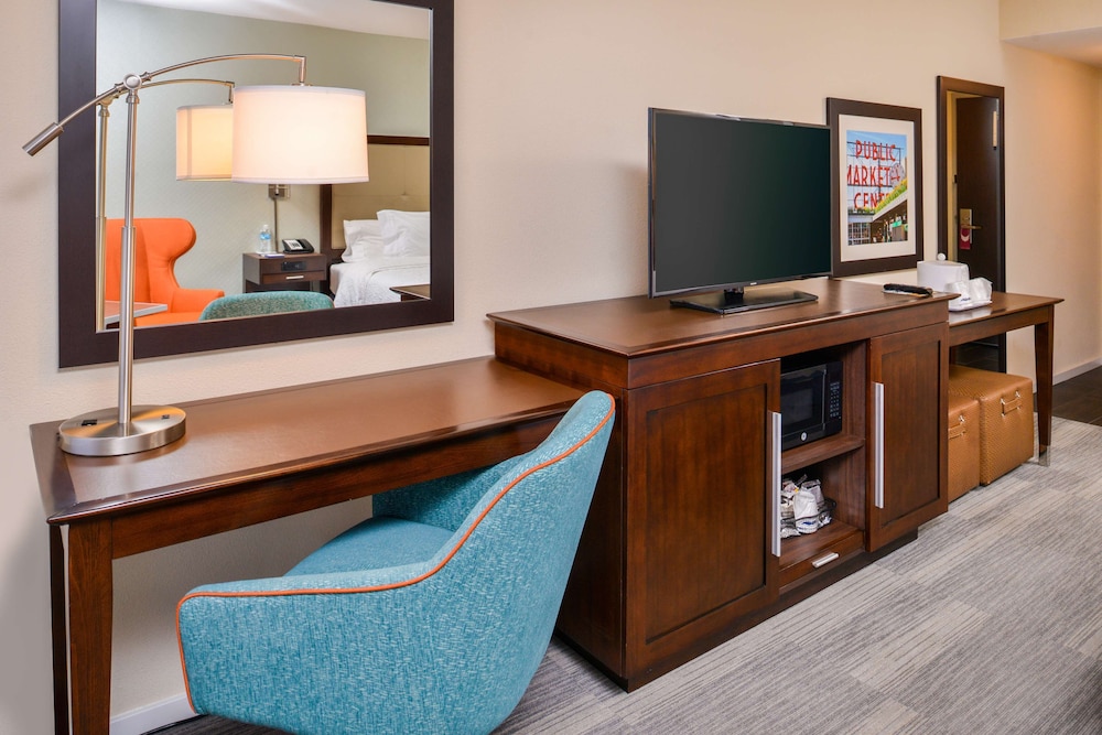 King Study with Chaise Lounge - Photo 2