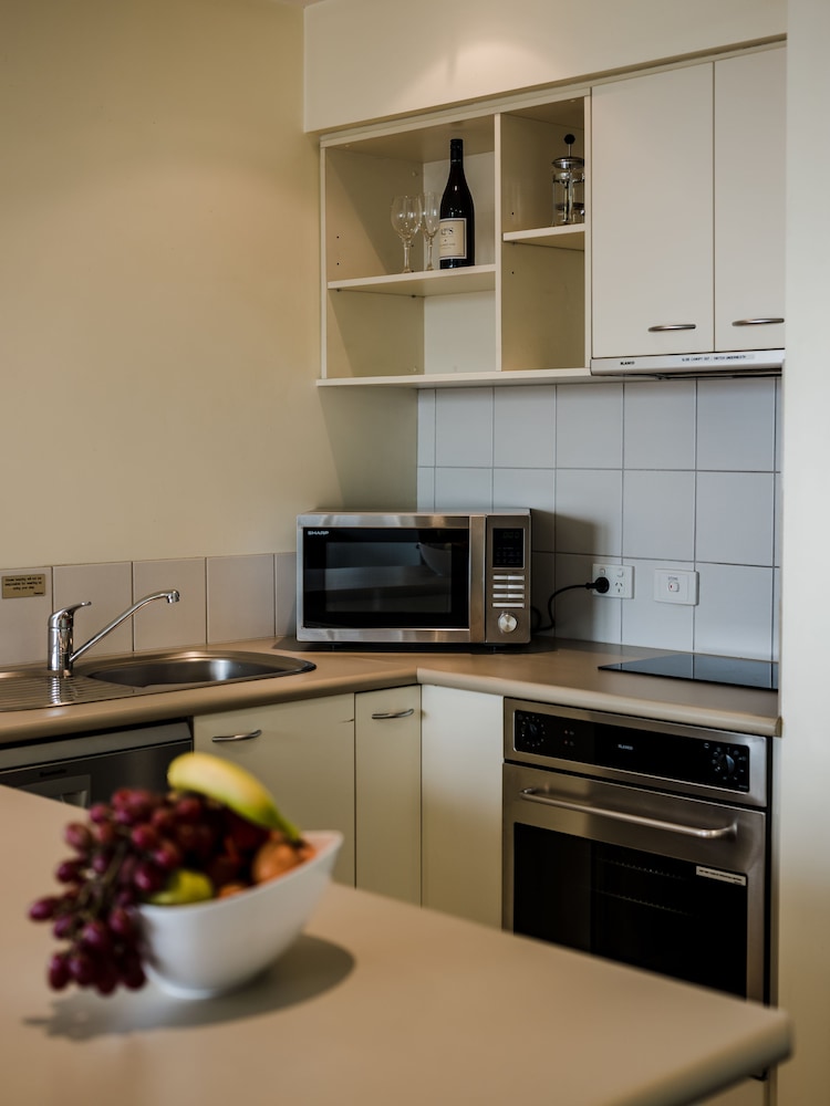 One Bedroom Apartment - Photo 5