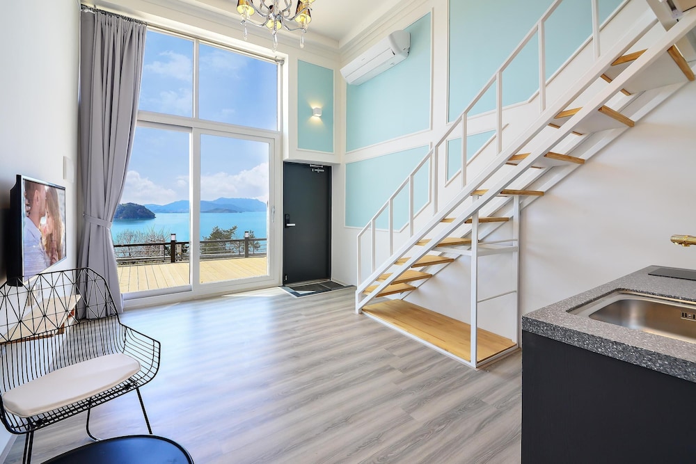 Basic Room, 2 Bedrooms (A103)