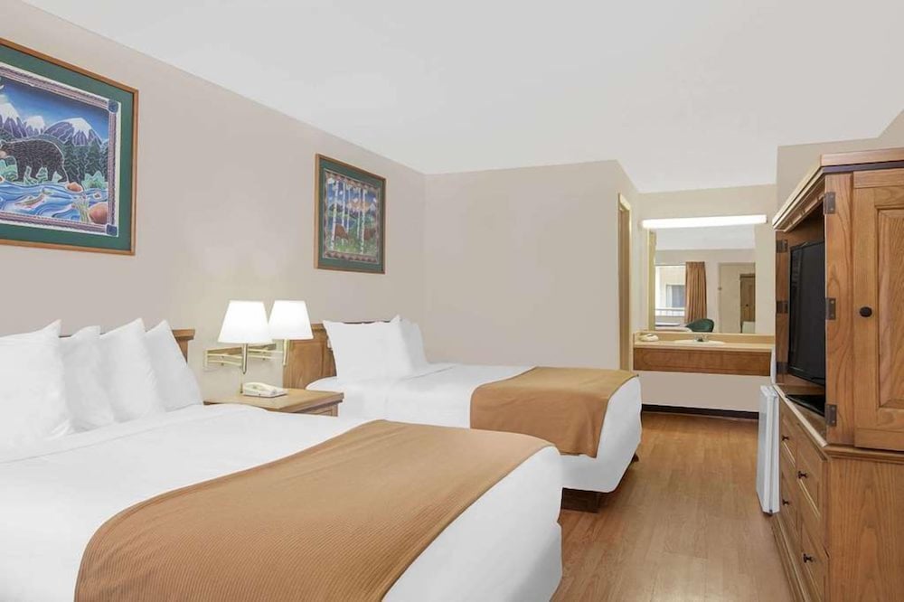 Room, 2 Double Beds, Non Smoking photo 1