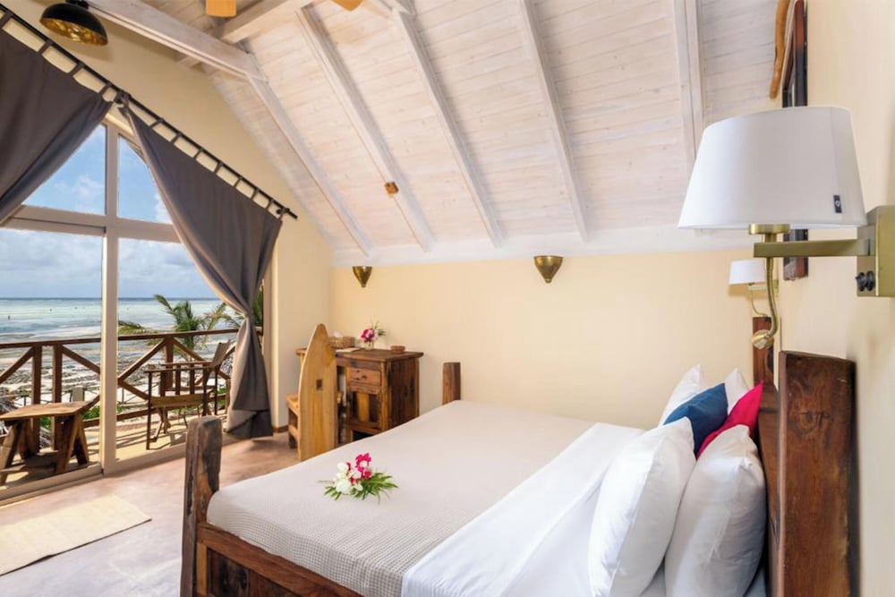 Deluxe Villa, Multiple Beds, Kitchenette, Ocean View photo 2