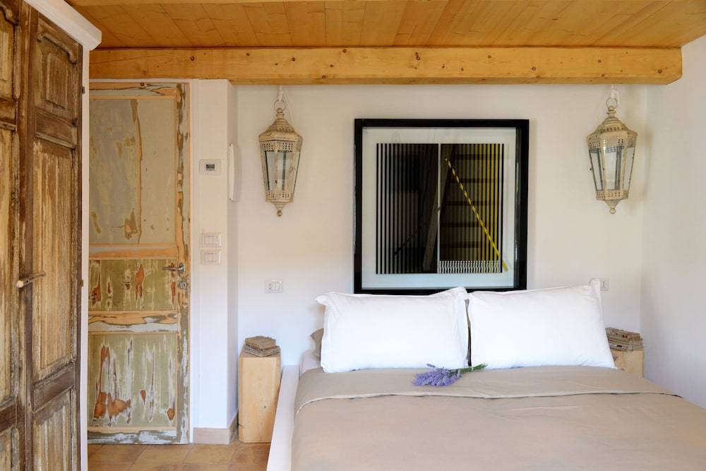 Comfort Room photo 2