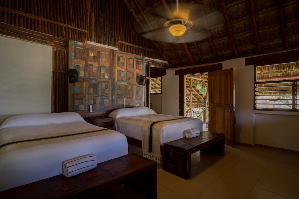 Royal Cabin, 2 Double Beds, Ocean View, Sea Facing