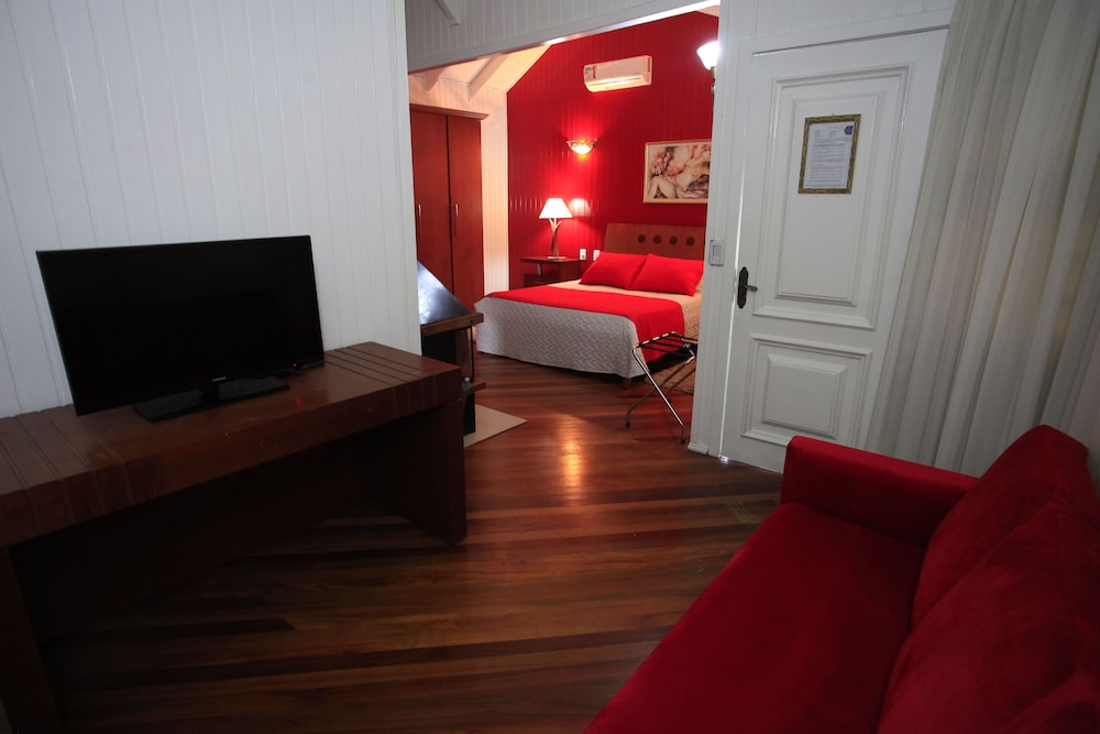 Deluxe Cabin photo 2