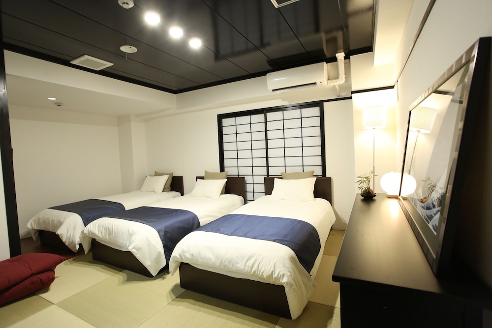 Superior Japanese Style Triple Room with Tatami (3 Twin Beds)