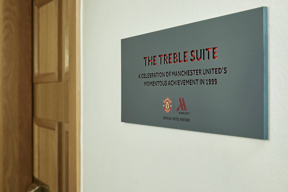 Executive Suite, 1 Bedroom photo 2