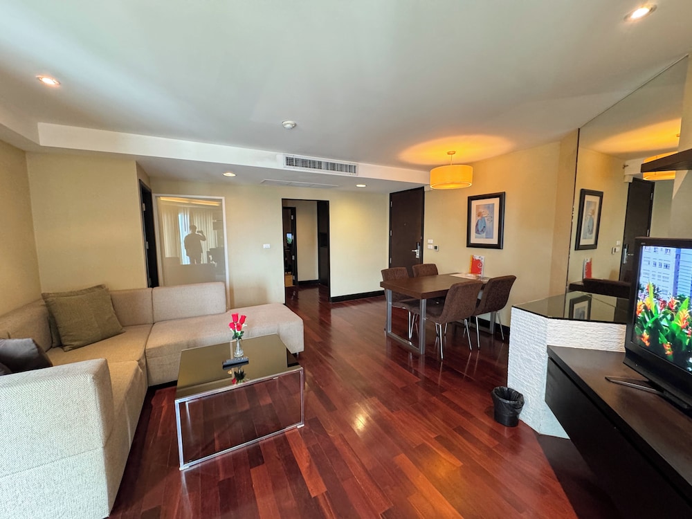 2-Bedroom Family Suite photo 3