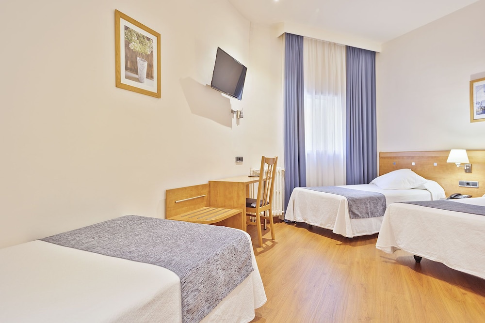 Triple Room photo 2