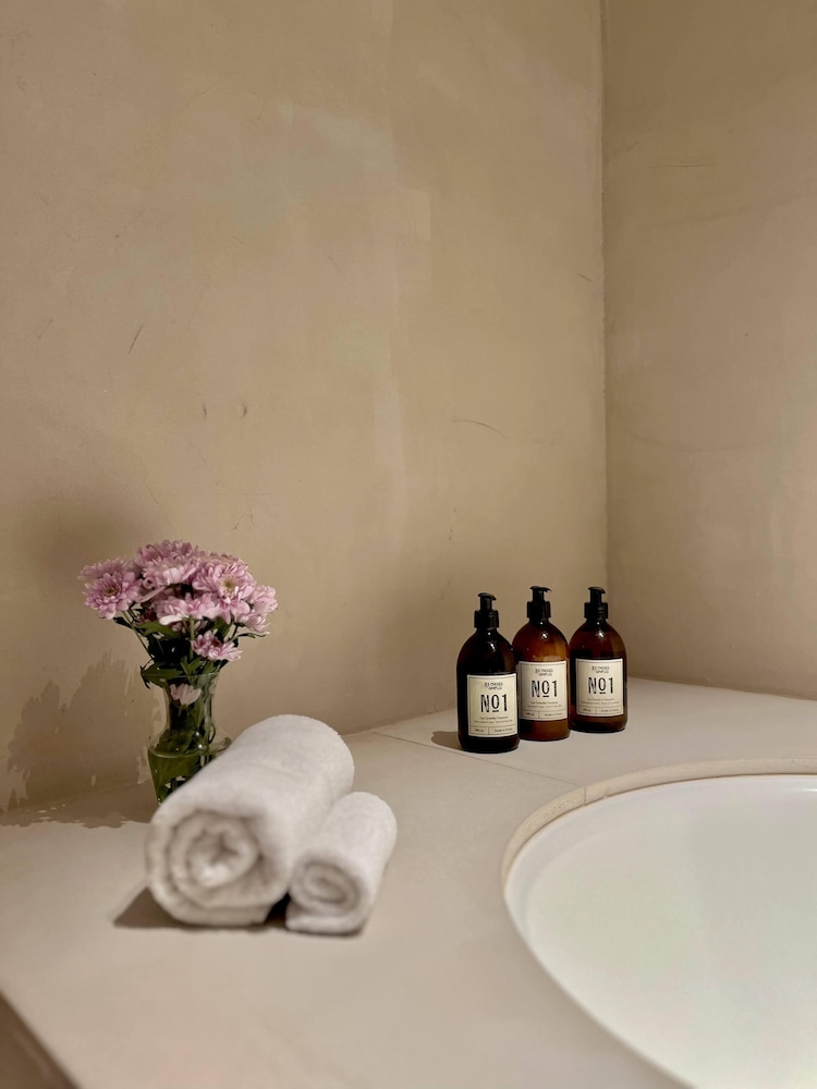 Premium Suite, 1 King Bed, Private Pool, Valley View