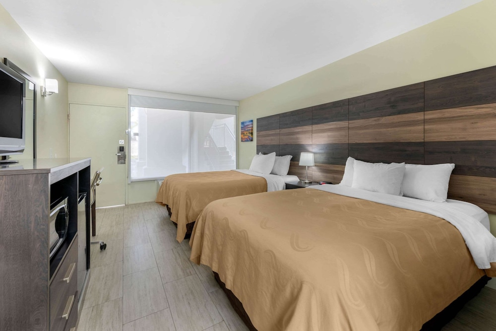 Room, 2 Double Beds, Accessible, Non Smoking - Photo 3