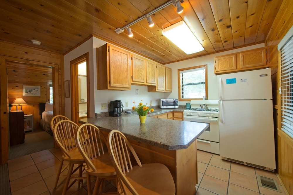 Family Cabin, Multiple Beds, Non Smoking photo 3