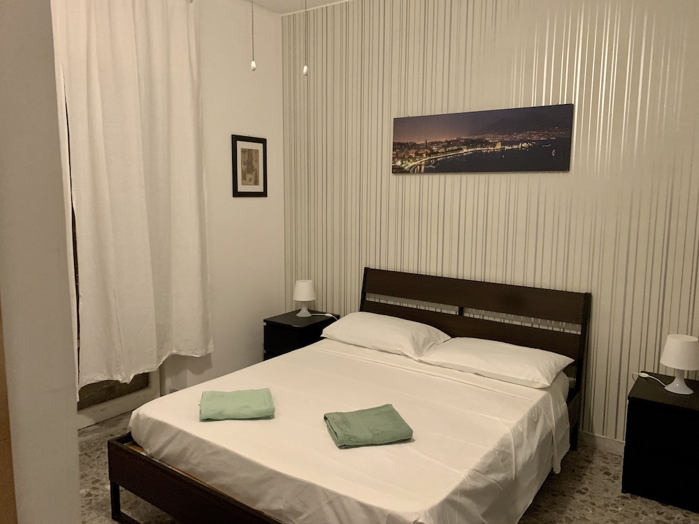 Deluxe Double Or Twin Room - Courtyard View