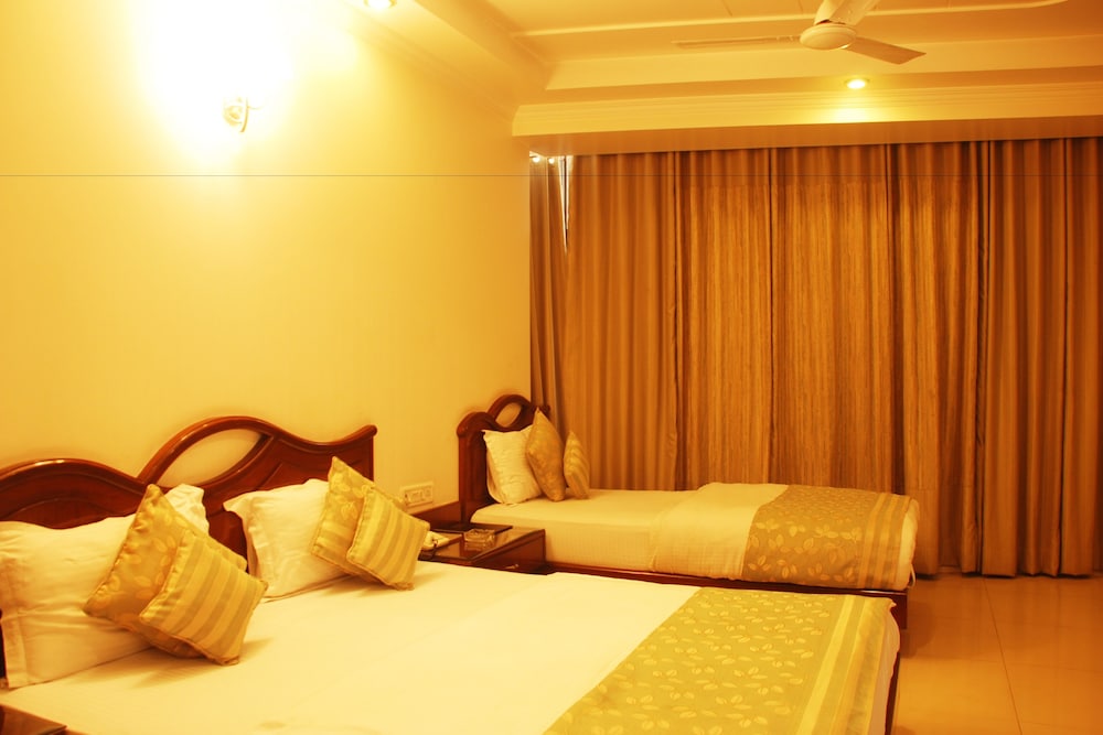 Deluxe Room - Photo 3
