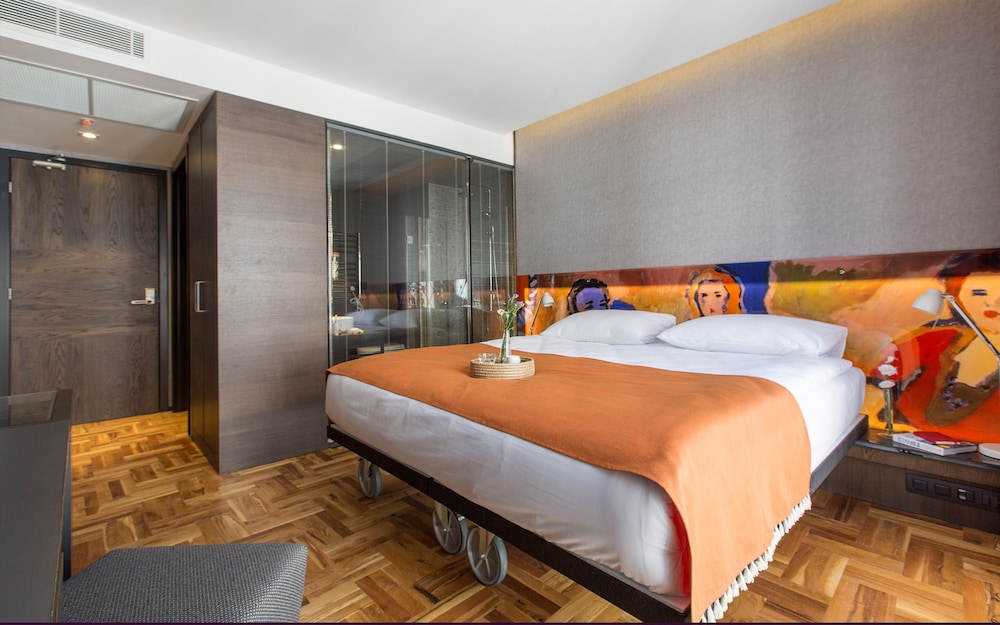 Comfort Room photo 1