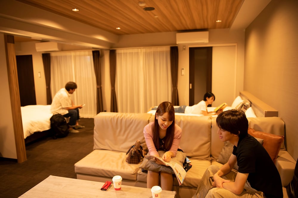 Presidential Suite, 3 Bedrooms (Latest Check In 20:00) photo 2