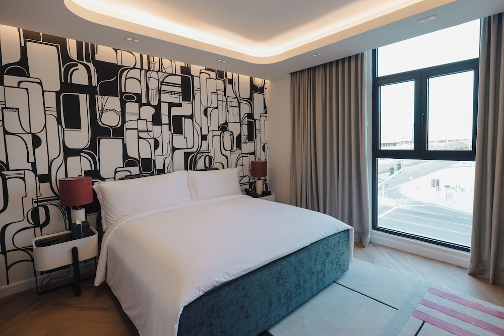 The Abstract One Bedroom Suite