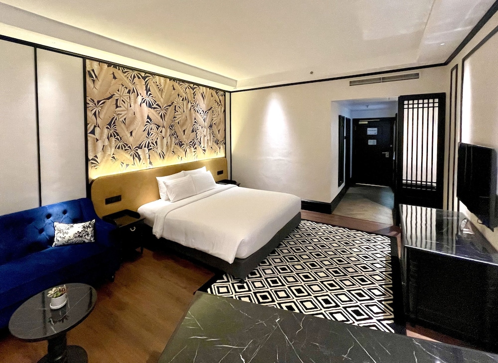 Prestige Suite Room - Photo 1