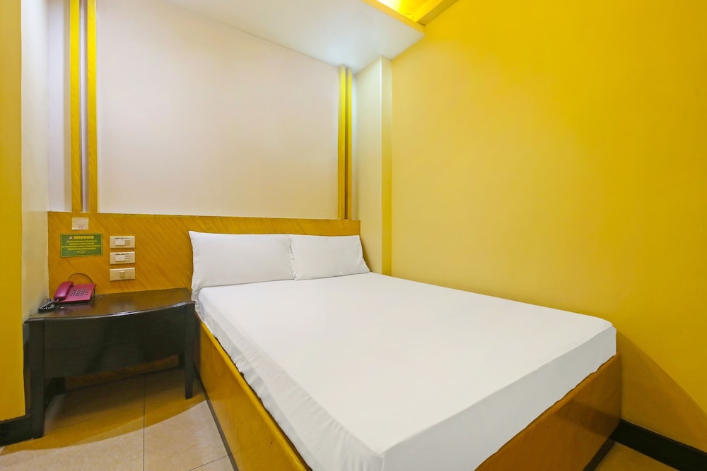 Economy Double Room photo 2