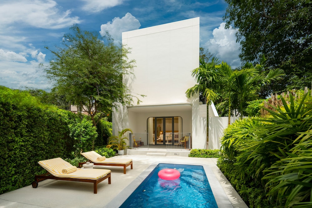 Standard Pool Villa - Photo 3