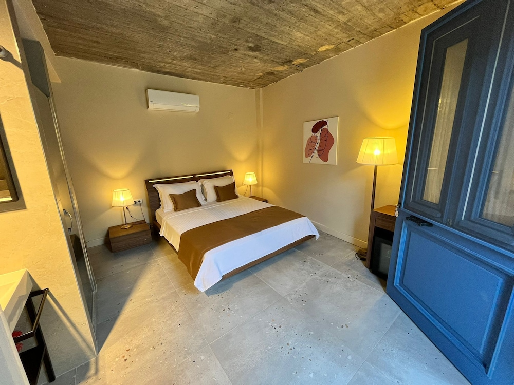 Standard Room photo 1