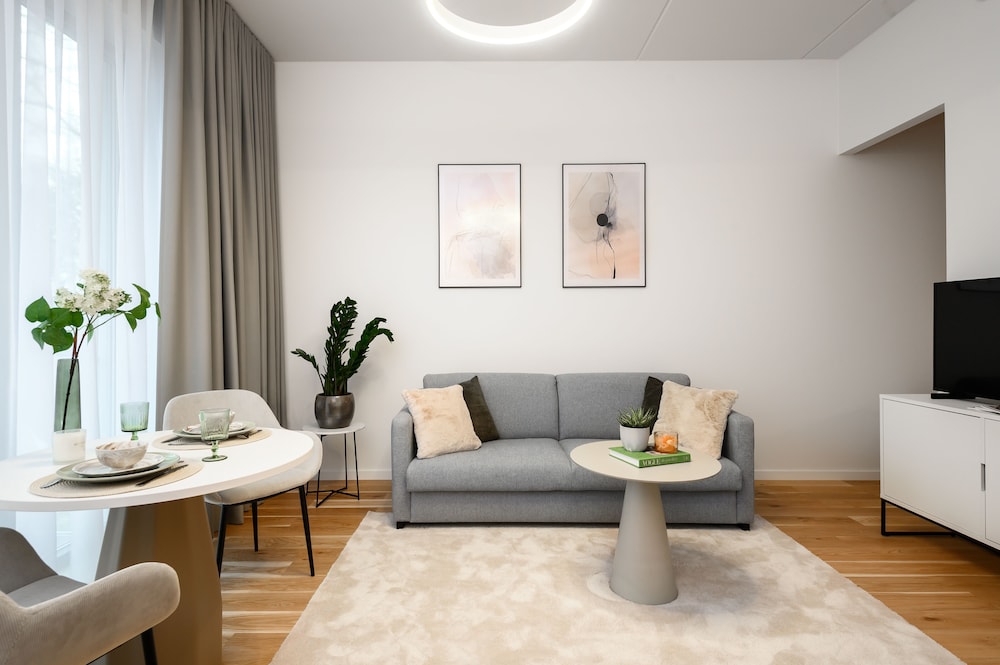 Deluxe Apartment, 1 Bedroom, Balcony photo 2