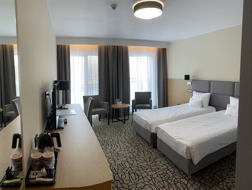 Standard Twin Room - Photo 2